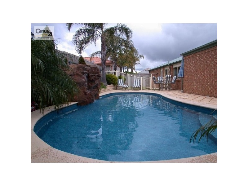 58 Riddoch Crescent, Woodcroft SA 5162