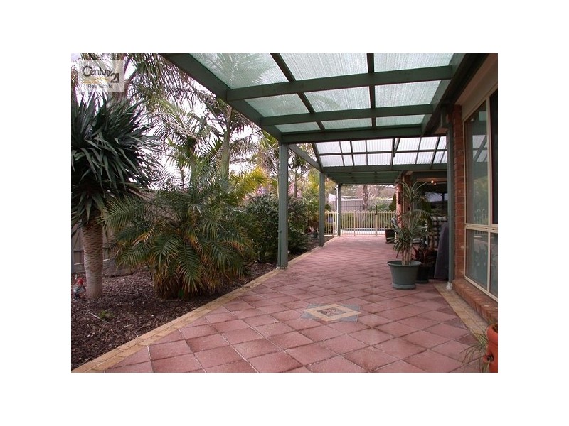 58 Riddoch Crescent, Woodcroft SA 5162