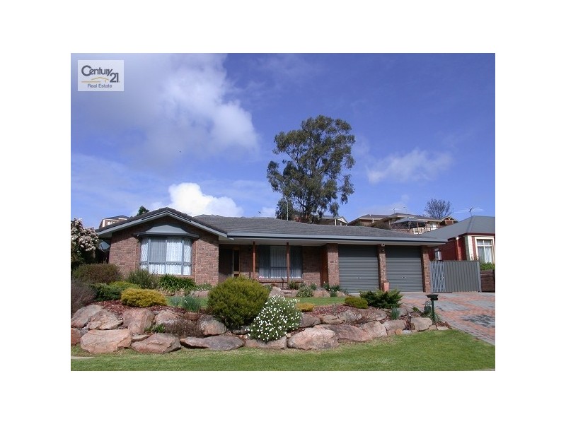 2 Douglas Fir Court, Aberfoyle Park SA 5159
