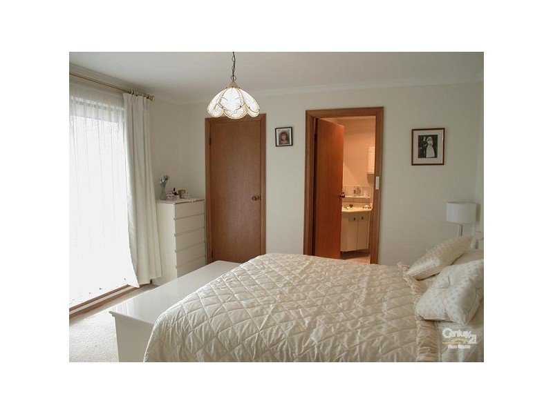 6 Gunn Close, Morphett Vale SA 5162