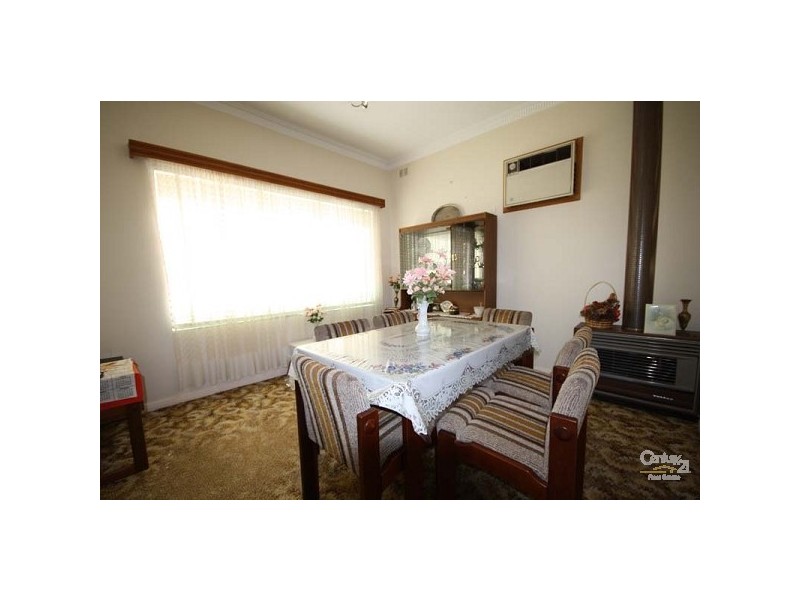 7 Golfers Avenue, Seaton SA 5023