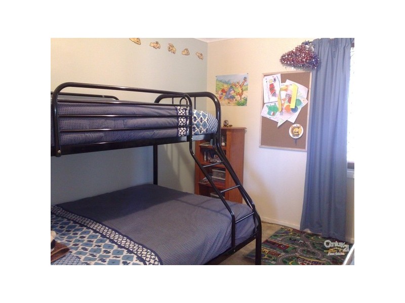 15 Lindsay Drive, Morphett Vale SA 5162