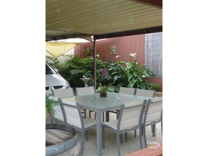 15 Lindsay Drive, Morphett Vale SA 5162