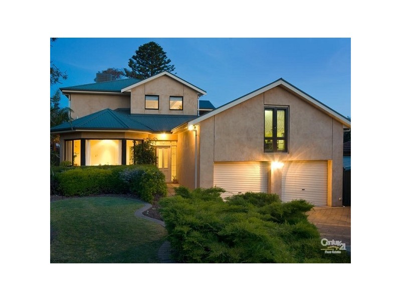 28 Griffiths Drive, Moana SA 5169