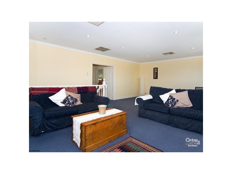 28 Griffiths Drive, Moana SA 5169