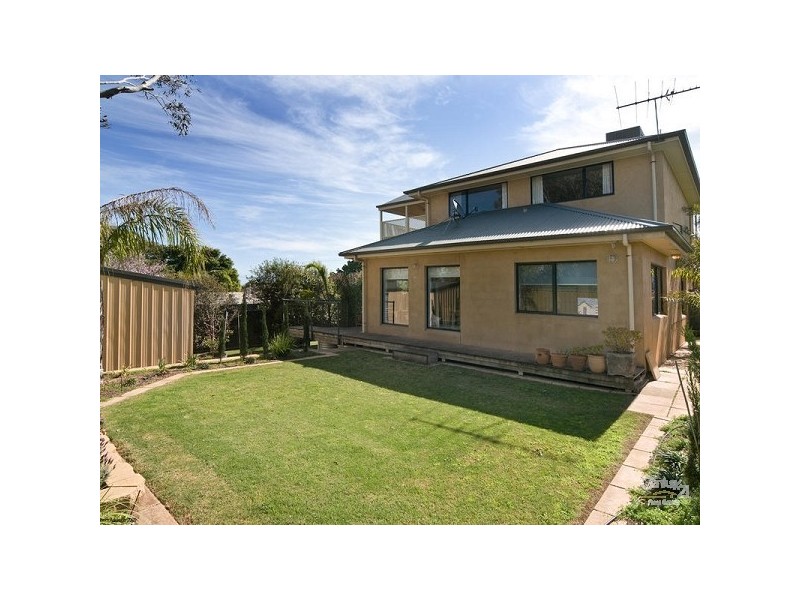 28 Griffiths Drive, Moana SA 5169