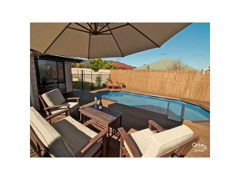 15 Stanford Glen, Seaford Rise SA 5169