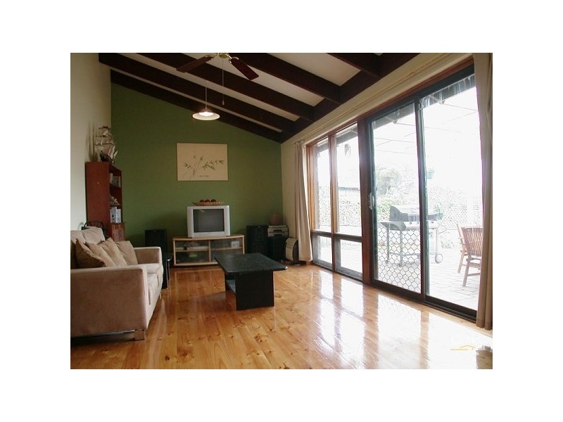 6 Robbie Drive, Reynella East SA 5161