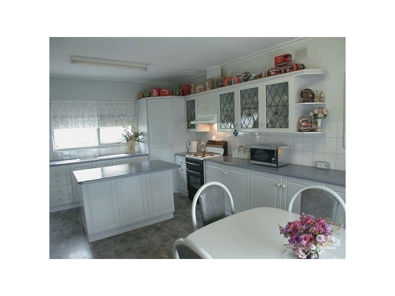 2 Taynton Terrace, Morphett Vale SA 5162