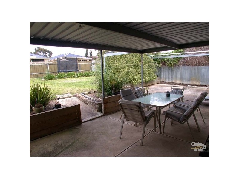 8 Ellis Avenue, Morphett Vale SA 5162