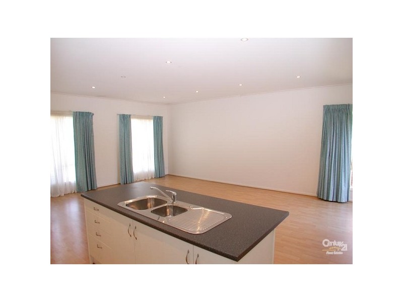 2 Trafalgar Street, Port Noarlunga South SA 5167