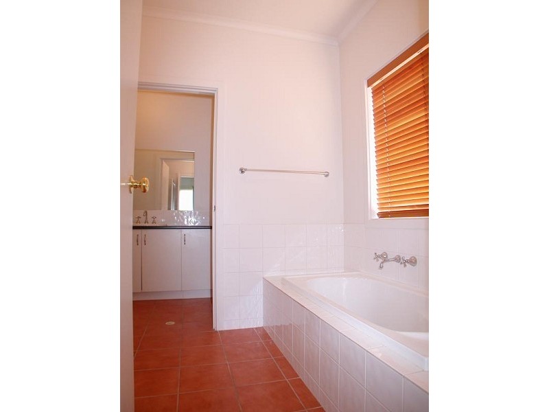 2 Trafalgar Street, Port Noarlunga South SA 5167