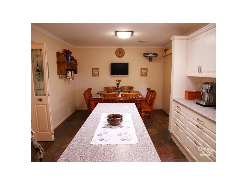 17 Greenfield Rise, Aberfoyle Park SA 5159