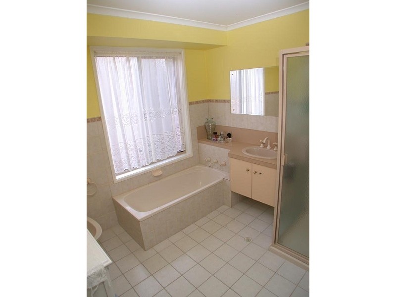 17 Greenfield Rise, Aberfoyle Park SA 5159