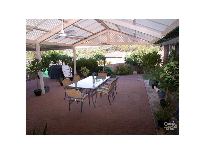 17 Greenfield Rise, Aberfoyle Park SA 5159