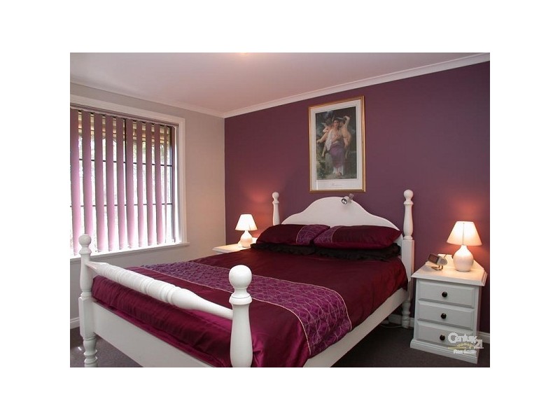 8 Bayton Road, Huntfield Heights SA 5163