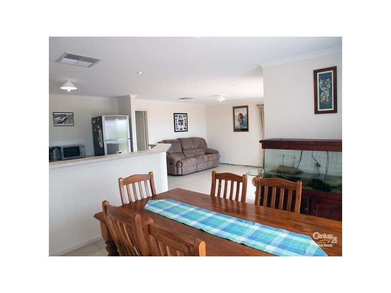 25 Sandy Lane, Hackham SA 5163