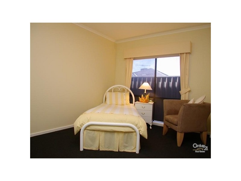 4 Autumn Court, Woodcroft SA 5162