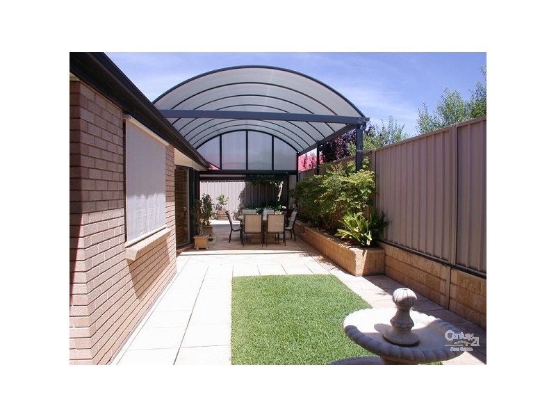 4 Autumn Court, Woodcroft SA 5162