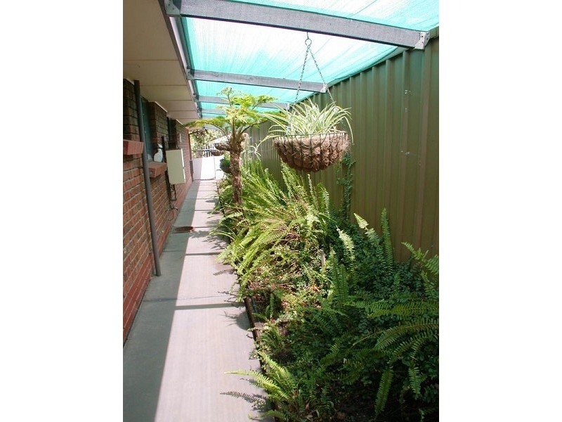 12 Mustang Crescent, Woodcroft SA 5162