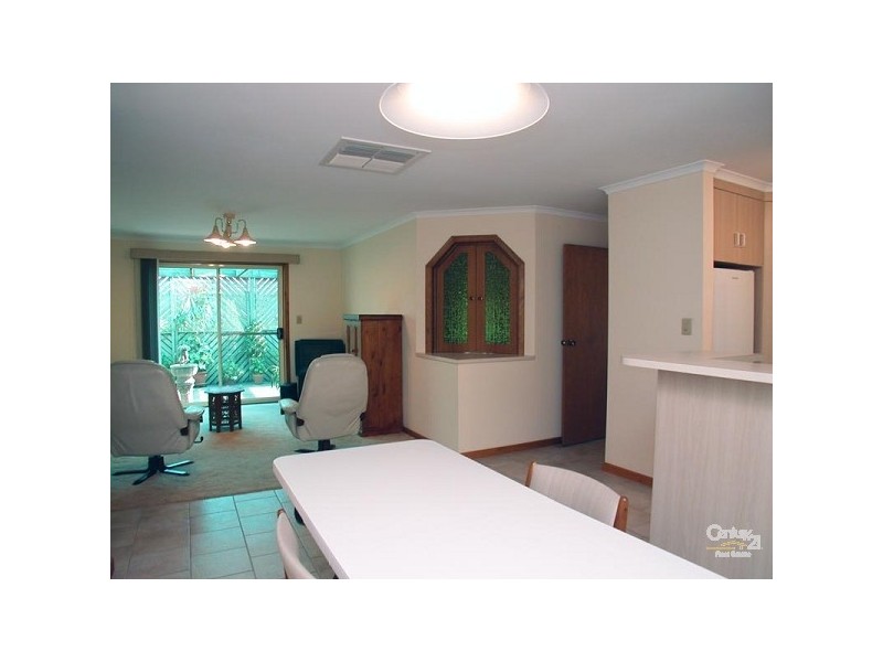 19 Coonawarra Close, Woodcroft SA 5162