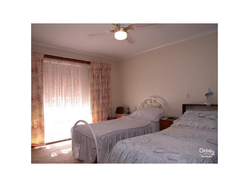 22 Avon Avenue, Morphett Vale SA 5162