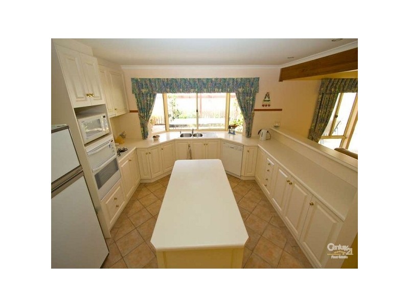 51 Dorrien Avenue, Woodcroft SA 5162