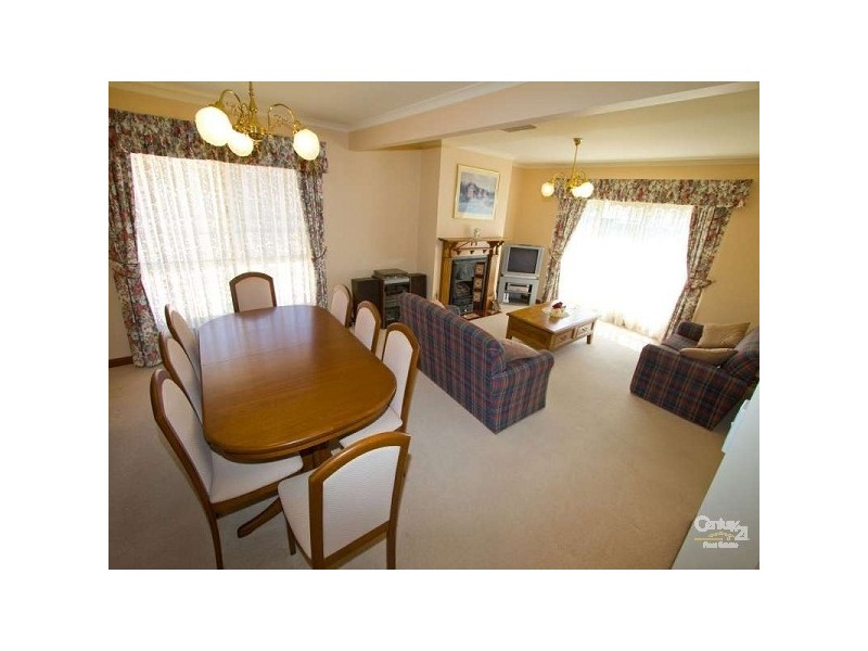 51 Dorrien Avenue, Woodcroft SA 5162