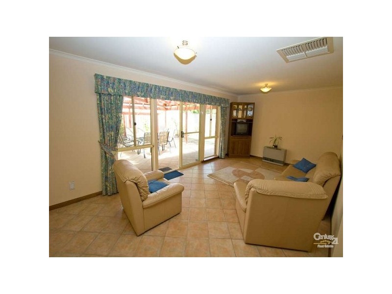 51 Dorrien Avenue, Woodcroft SA 5162