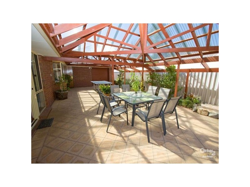 51 Dorrien Avenue, Woodcroft SA 5162