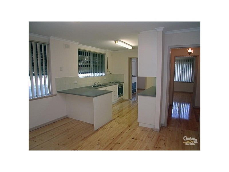 25 Playford Drive, Morphett Vale SA 5162