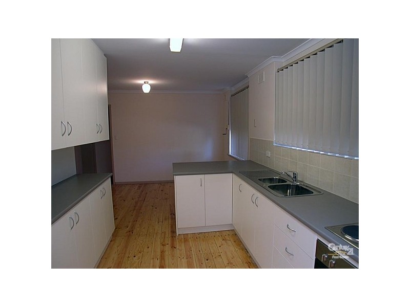 25 Playford Drive, Morphett Vale SA 5162