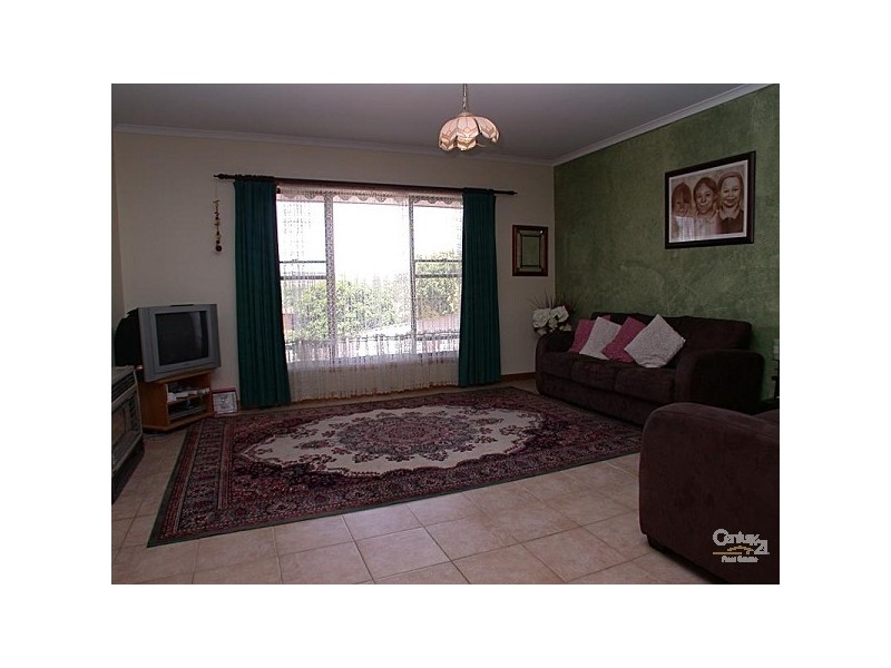 6 Merinda Court, Morphett Vale SA 5162