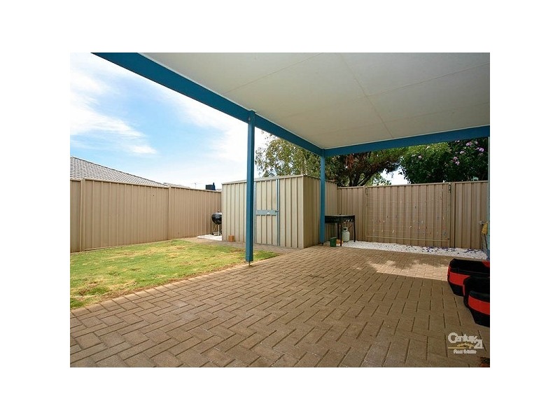 1 Sunderland Crescent, Seaford SA 5169