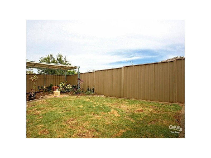 1 Sunderland Crescent, Seaford SA 5169