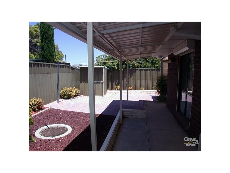 17 Coonawarra Close, Woodcroft SA 5162