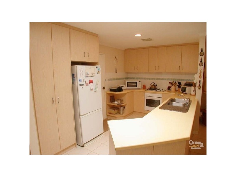 7 Champagne Cres, Woodcroft SA 5162