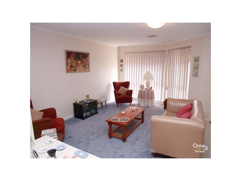 7 Champagne Cres, Woodcroft SA 5162