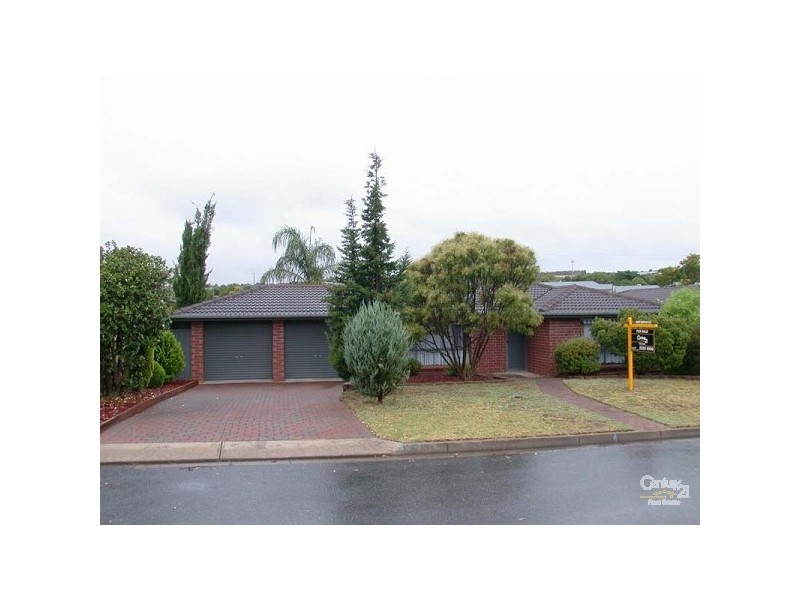 18 Oakridge Rise, Huntfield Heights SA 5163