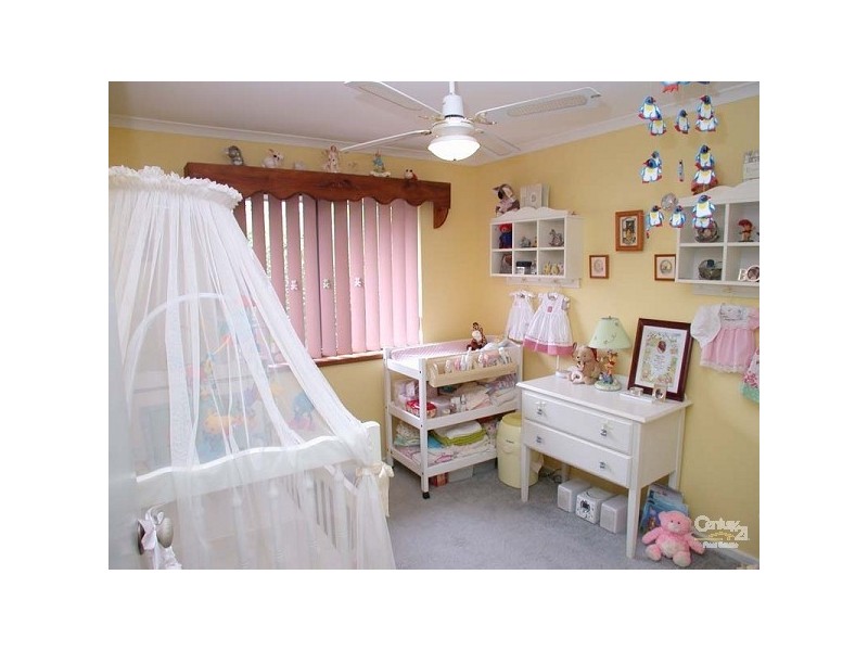 18 Oakridge Rise, Huntfield Heights SA 5163