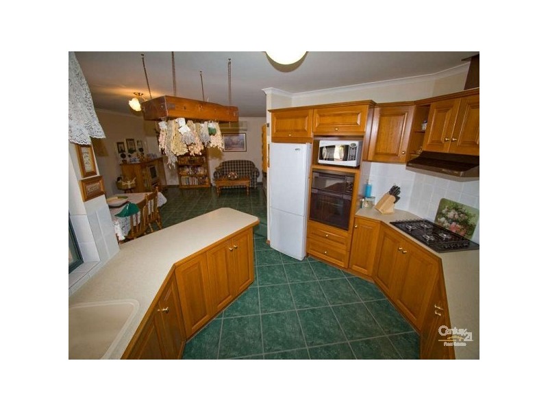 33 Siegersdorf Crescent, Old Reynella SA 5161