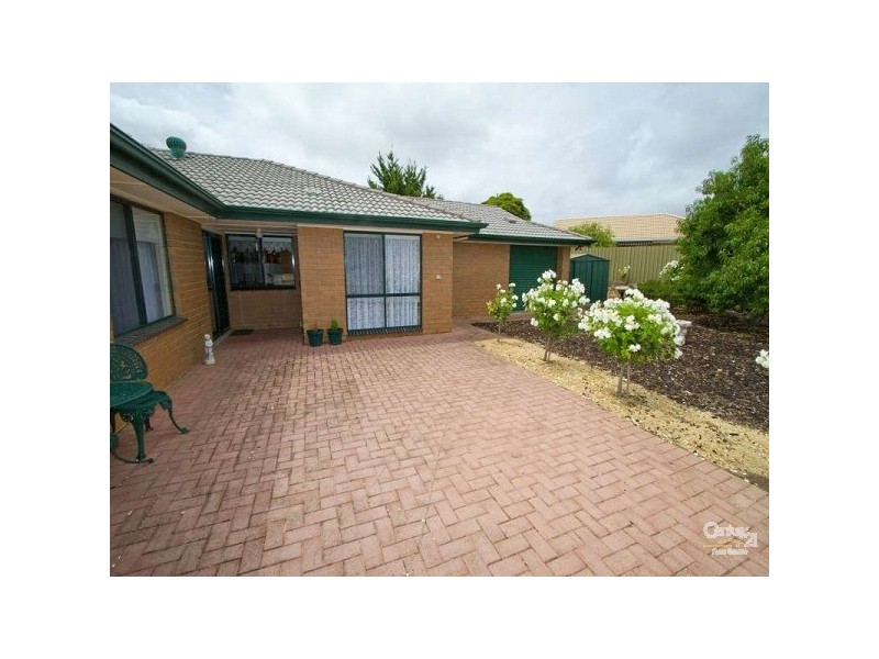 33 Siegersdorf Crescent, Old Reynella SA 5161