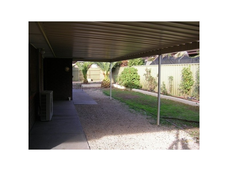 1 Jagger Crescent, Woodcroft SA 5162