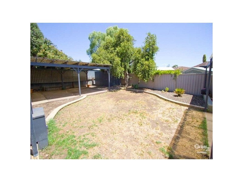 35 Kentwood Road, Morphett Vale SA 5162