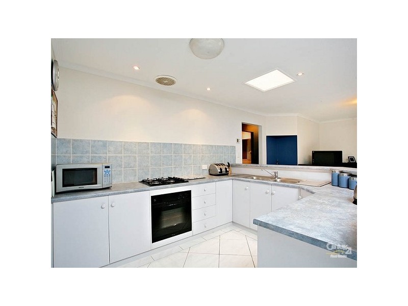 75 Warburton Drive, Woodcroft SA 5162