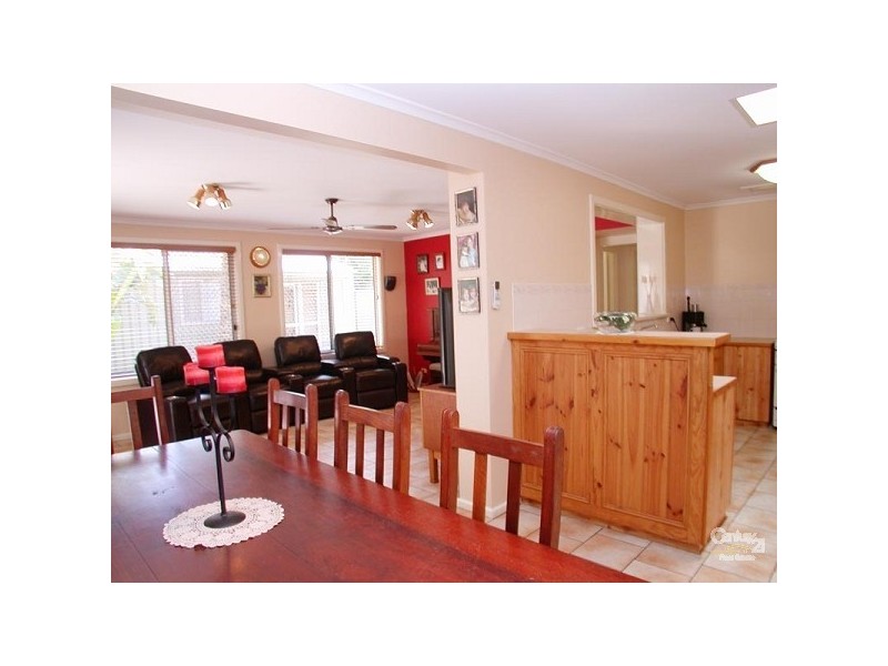 5 Blackwood Crescent, Morphett Vale SA 5162