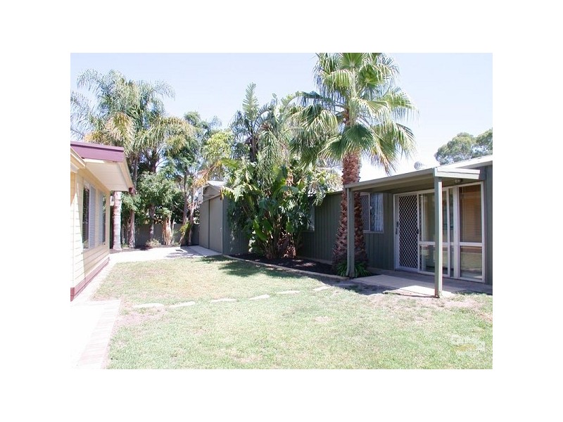 5 Blackwood Crescent, Morphett Vale SA 5162