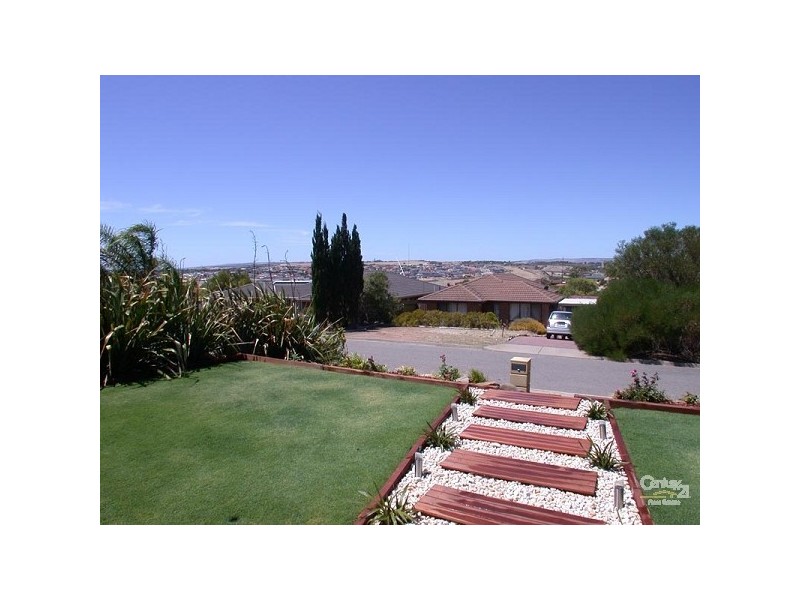4 Ashford Court, Moana SA 5169