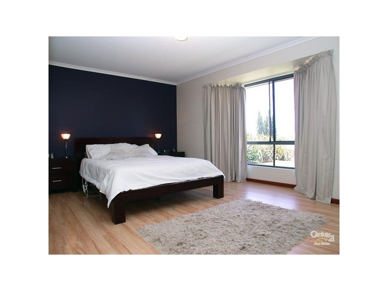 4 Ashford Court, Moana SA 5169