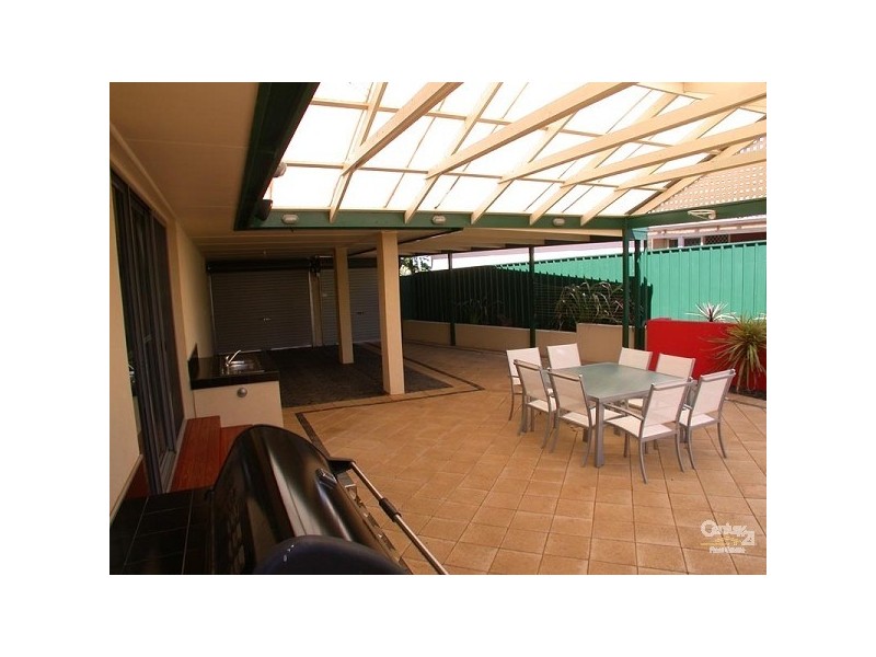 4 Ashford Court, Moana SA 5169